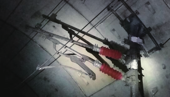電纜支架腐蝕.png